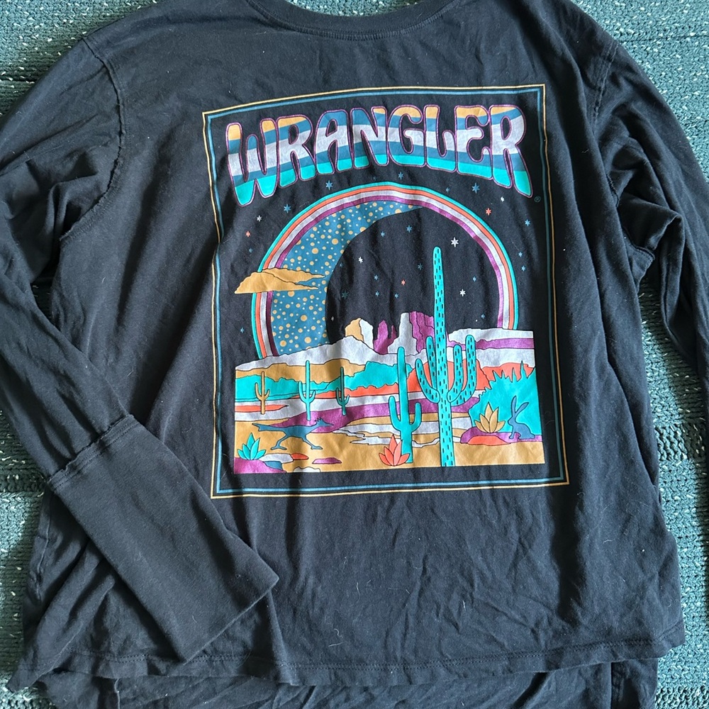 Adorable vintage oversized Wrangler long sleeve